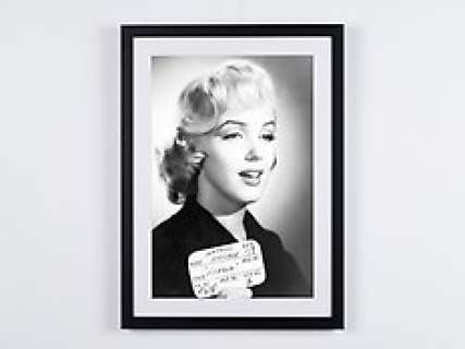 Marilyn Monroe "Lorelei" Casting - Gentlemen Prefer Blondes (1953) | Marilyn Monroe "Lorelei" Casting - Gentlemen Prefer Blondes (1953) - Fine Art Photography - Luxury Wooden Framed 70X50 cm - Limited Edition Nr 02 of 20 - Serial ID 15707 - Original Certificate (COA), Hologram Logo Editor and QR Code | Catawiki