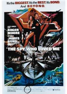 Roger Moore and Barbara Bach - Autographed Photo "The Spy Who Loved Me" James Bond 007 with b’bc COA. | Catawiki