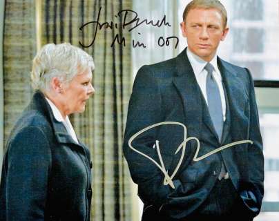 James Bond 007: Skyfall - Double signed by Daniel Craig and Dame Judi Dench | Catawiki