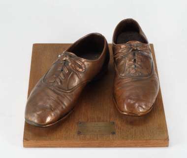 SO THIS IS PARIS TONY CURTIS BRONZED SHOES | Julien’s