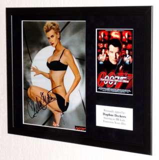 James Bond 007: Tomorrow Never Dies - Daphne Deckers (PR Lady) Premium Framed, signed, COA & Sticker B’bc | Catawiki