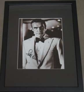 James Bond - Sean Connery (+) as 007, signed with Certified Genuine bc holographie COA framed | Catawiki