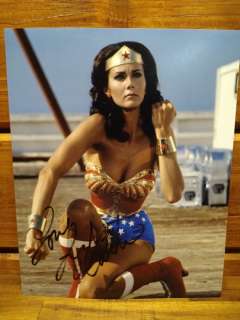Wonder Woman - Signed by Lynda Carter, with Letter of Authenticity - Photo, Autograph | Catawiki