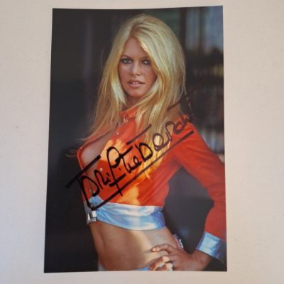 Brigitte Bardot - Brigitte Bardot - Lot of 2 - 1 x original autograph & 1 x photo | Catawiki