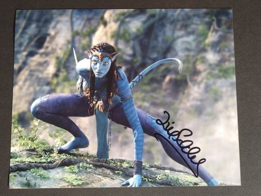 Avatar - Signed by Zoe Saldana, with Letter of Authenticity - Photo, Autograph | Catawiki