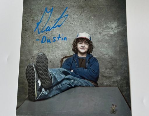 Stranger Things - Signed by Gaten Matarazzo | Catawiki