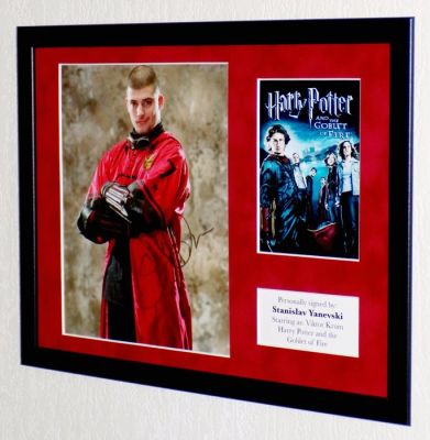 Harry Potter and the Goblet of Fire - Stanislav Yanevski (Viktor Krum) Premium Framed, signed, Certificate of Authenticity | Catawiki