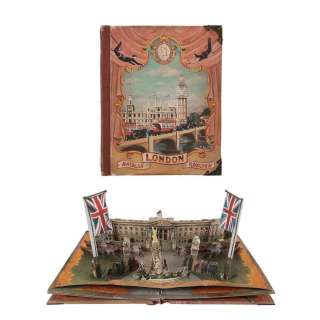 PADDINGTON 2 (2017) - Lot 278 - Landmarks of London Pop-up Book
