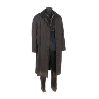 CHILDREN OF MEN (2006) - Lot #77 : Theo Faron‘s (Clive Owen) Costume