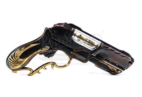 JUPITER ASCENDING - Caine Wise‘s (Channing Tatum) Mauler Gun
