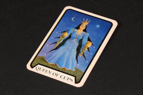 James Bond: Live and Let Die - Solitaire (Jane Seymour) Queen of Cups tarot card
