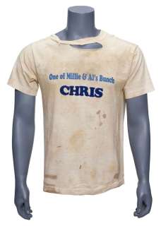 12 MONKEYS (1995) - Lot #436 : James Cole‘s (Bruce Willis) Screen-Matched Distressed "Chris" T-Shirt