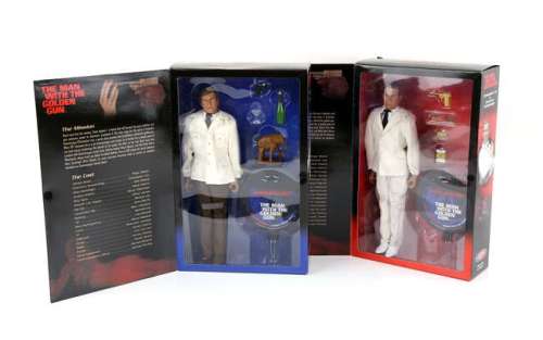 James Bond The Man With the Golden Gun - Sideshow Collectibles - Two Collectible 12 inch figures of… | Ewbank’s