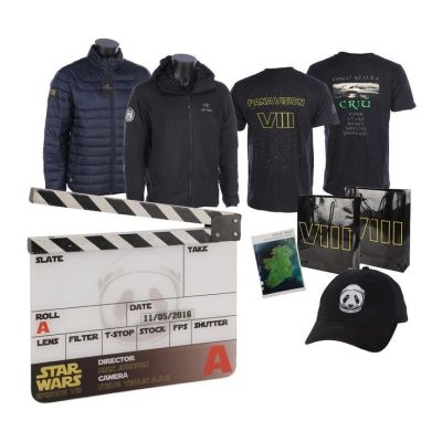 STAR WARS: THE LAST JEDI (2017) - Lot #379 : Clapperboard and Crew Items