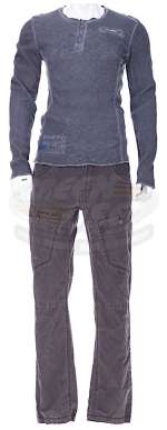 Lot 321 - Terra Nova (TV) - Jim Shannon‘s Outfit (Jason O‘Mara)