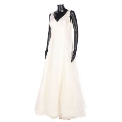 Doctor Who (Tv Series, 2005-2022) | Donna Noble’s (Catherine Tate) Wedding Dress and Shoes | Propstore