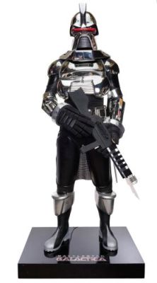 Battlestar Galactica (T.V. Series, 1978-1979) | Lot 542 : Light-Up Life-Size Fred Barton Productions Cylon Statue | Propstore
