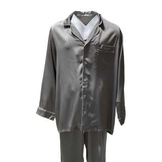 Beau is Afraid Roger’s Nathan Lane Sleep Shirt & Sleep pants | VIP Fan Auctions