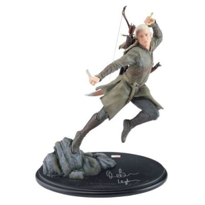 HOBBIT, THE - ALL ITEMS - Lot #2084 : Orlando Bloom-Autographed WETA Statue