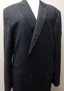 Lot 59 - Castle Nathan Fillion Screen Worn Blazer