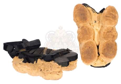 Jurassic Park - Practical Effect Velociraptor Footprint Makers - II255 | Icons of Pop Culture