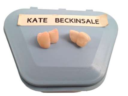 Underworld: Awakening Selene (Kate Beckinsale) Fangs Movie Props | Premiere Props