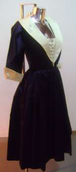 Lot 168 - A collection of Actress related costumes, including Helen Mirren, Farah Fawcett, Annette Bening and Vanessa Redgrave, items comprising of 4