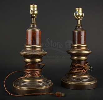 ETERNAL SUNSHINE OF THE SPOTLESS MIND - Lot 73 - Pair of Joel Barish‘s (Jim Carrey) Lamp Bases