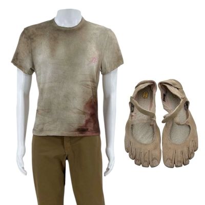 Lot #319: Play Dirty Parker Screen Worn T-Shirt, Pants & Bare Feet Ch 2a Sc Multiple