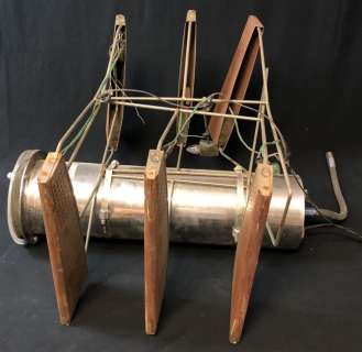 Lot 76 - 12 Monkeys (1995) - Set Prop