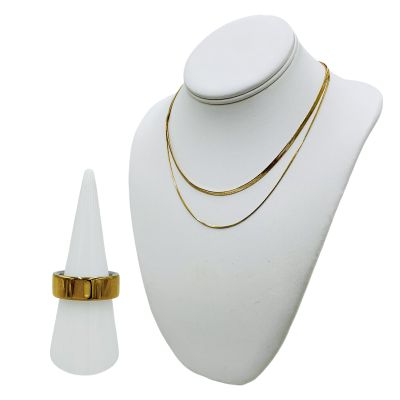 Lot 95: Relationship Goals Leah Caldwell Screen Used Oura Ring & Necklace | VIP Fan Auctions