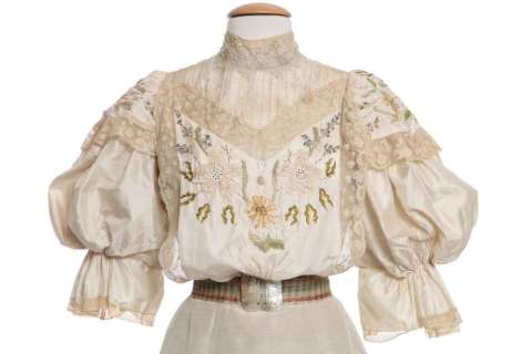 Lot 27 - Helena Bonham Carter‘s costume as Lucy Honeychurch in the film ‘A Room With A View‘, 1985