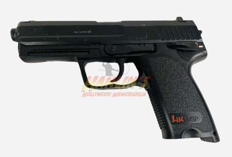 Heat (1995) - Neil McCauley (Robert De Niro) Heckler & Koch USP Handgun | Hanlin Auction Service