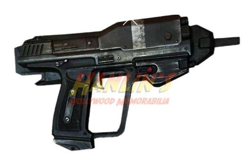 Halo (2022-) - Master Chief (Pablo Schreiber) Stunt Holster With Molded Pistol | Hanlin Auction Service