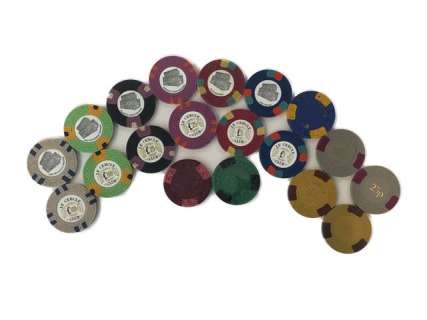 James Bond: Dr. No Le Cercle Casino Chips Movie Props | Premiere Props