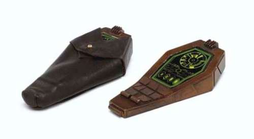 Star Trek: Deep Space Nine - Lot 419 - FERENGI HAND SCANNERS