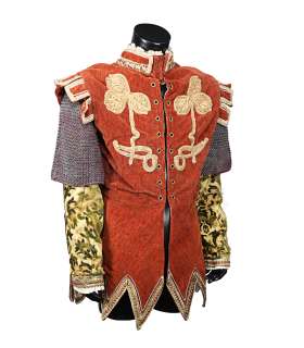 THE MAN WHO CRIED - Dante Dominio‘s (John Turturro) Tunic