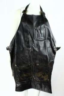 Bob Hoskins "Mermaids" Screen Worn Cobbler Apron | GWS Auctions