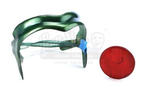 The Gifted - Lot 175 - Polaris‘ Tiara and Medallion