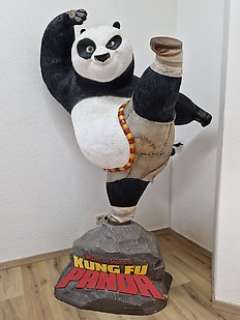 Kung Fu Panda - Official Lifesize Statue (200X130X90 Cm) - No Reserve! - Pick Up Only (Germany) | Kung Fu Panda - Official Lifesize Statue (200x130x90 cm) - No Reserve! - Pick Up Only (Germany) | Catawiki