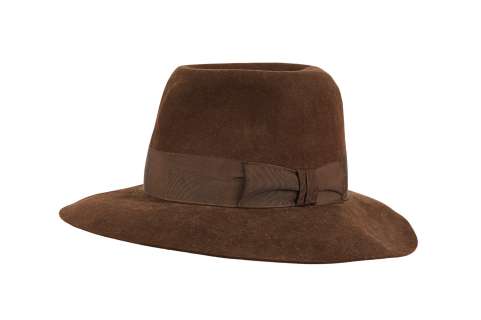 THE YOUNG INDIANA JONES CHRONICLES (T.V. SERIES, 1992-1993) - Lot 190 - Indiana Jones‘ (Sean Patrick Flanery) Fedora
