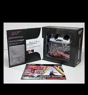 James Bond 007: the Spy Who Loved Me | James Bond 007: The Spy Who Loved Me - Corgi Lotus New Era Set - Limited edition - signed by Roger Moore , with COA and photoproof - Corgi Toys | Catawiki