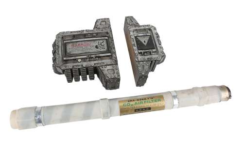 EVENT HORIZON (1997) - Lot 560 - CO2 Air Filter, Explosive Device, and Detonator