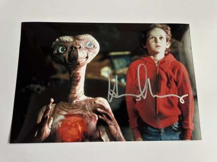 E.T. - Signed by Henry Thomas | Catawiki