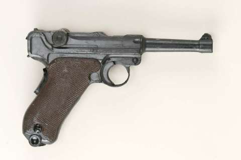 Lot 779 - Ralph Fiennes “Amon Goeth” prop Luger pistol from Schindler’s List