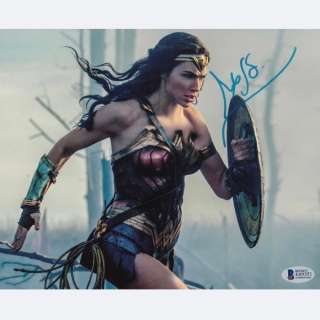 Wonder Woman - Signed by Gal Gadot (Wonder Woman) | Catawiki