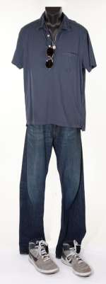 Lot 987 - Gerard Butler “Milo Boyd” costume from The Bounty Hunter