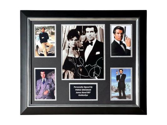 James Bond 007: GoldenEye - Pierce Brosnan Signed Framed Display | Catawiki