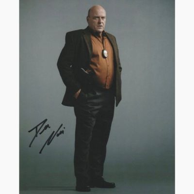 Breaking Bad - Signed by Dean Norris (Hank Schrader) | Catawiki