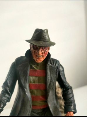 Neca - A Nightmare on Elm Street - Freddy Krueger - Wes Craven’s New Nightmare (Cult Classics Series 2) - China - 1:10 | Catawiki